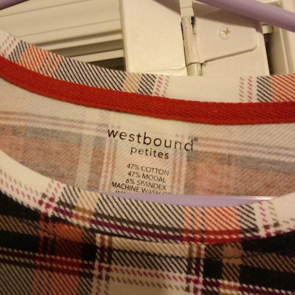 Blouse - Picture 2 of 2